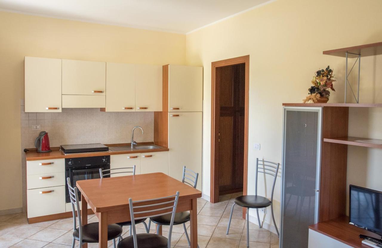 Recidence L' Infinito Apartment Carbognano Luaran gambar